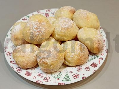 Varškės sūrio bandelės pagrindine nuotrauka