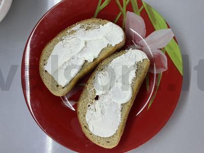 Sumuštiniai su avokadu ir dešra Žingsnis 2