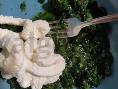 Mini špinatų ir varškės sūrio keksiukai Žingsnis 2