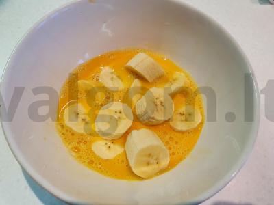 Bananų ir grietinėlės suflė Žingsnis 3