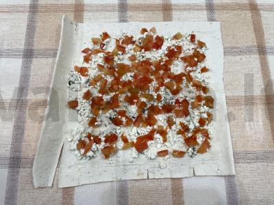 Pitos suktinukai su varške ir pomidorais Žingsnis 4