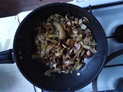 Bulvės su grybais savo sultyse Žingsnis 7