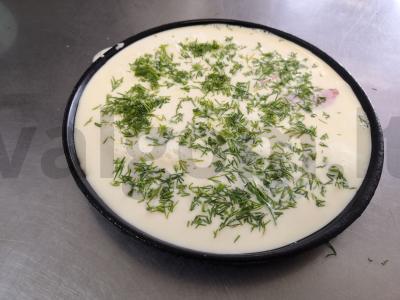 Omletas su pomidorais ir žolelėmis Žingsnis 4