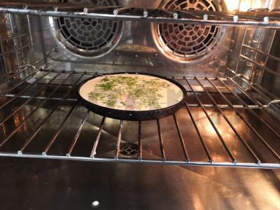 Omletas su pomidorais ir žolelėmis Žingsnis 5