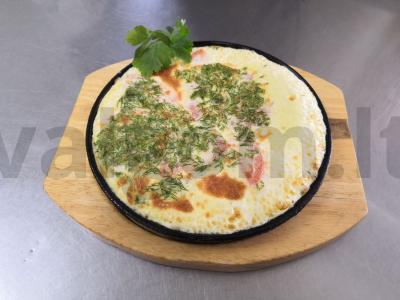 Omletas su pomidorais ir žolelėmis pagrindine nuotrauka