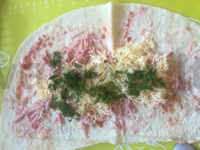 Pita su sūriu ir dešra Žingsnis 3