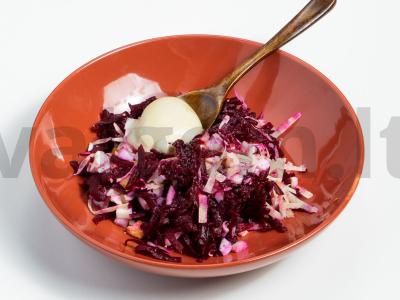 Kalmarų ir burokėlių salotos Žingsnis 2