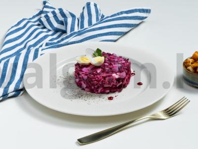 Kalmarų ir burokėlių salotos pagrindine nuotrauka