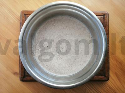 Dietiniai blyneliai su varškės ir bananų įdaru Žingsnis 1