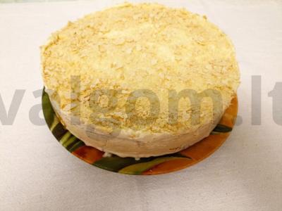 Traškus vaflinis pyragas su kondensuotu pienu pagrindine nuotrauka
