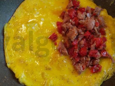 Tunų omletas pusryčiams Žingsnis 3