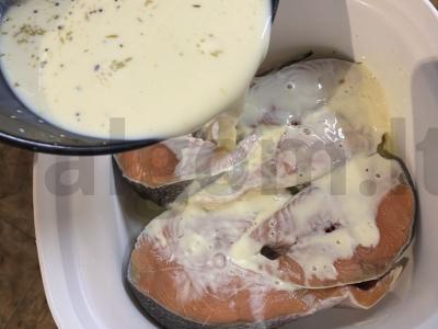 Ant grotelių kepta keta Žingsnis 3