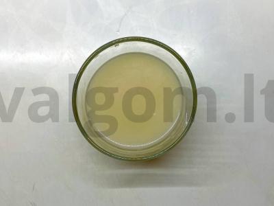 Romo ir vanilės likerio gėrimas pagrindine nuotrauka