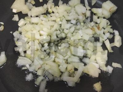 Bulvių troškinys su vištiena ir grybais Žingsnis 2