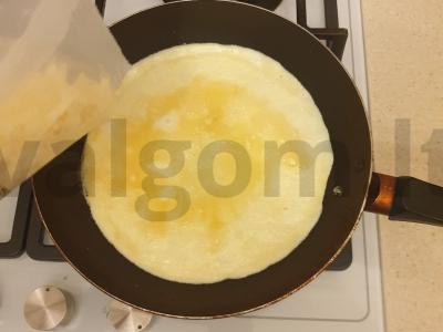 Omletas pitos duonoje - greiti pusryčiai Žingsnis 3