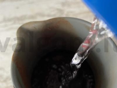 Frappe su ledais ir tarkuotu šokoladu Žingsnis 4