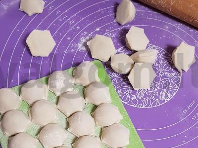 Pusgaminiai koldūnai pagrindine nuotrauka