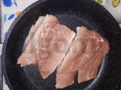 Skanūs kiaulienos kotletai. Žingsnis 2