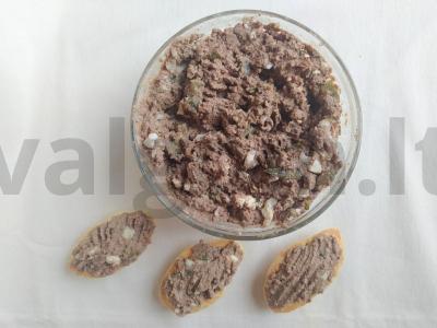 Vištienos kepenėlių paštetas su marinuotais agurkais pagrindine nuotrauka