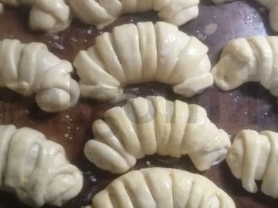 Bandelės iš mielinės tešlos Žingsnis 10