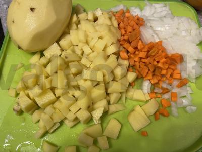 Rausvosios lašišos ir kuskuso sriuba Žingsnis 2