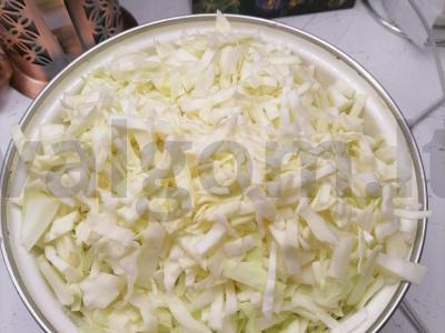 Troškintų kopūstų troškinys su pomidorais Žingsnis 1