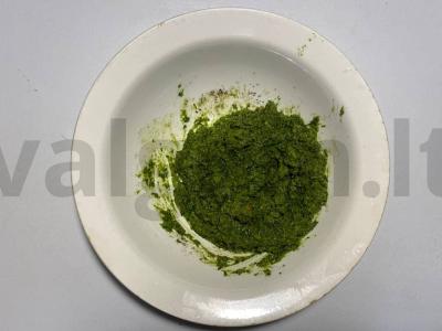 Patrauklus pesto padažas Žingsnis 2