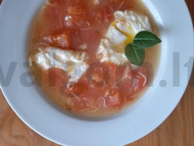 Pomidorų ir kiaušinių sriuba pagrindine nuotrauka