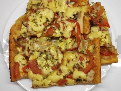 Pica ant kefyro su antiena pagrindine nuotrauka