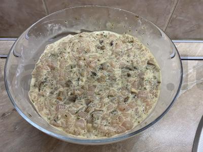 Susmulkinti vištienos kotletai su grybais Žingsnis 4