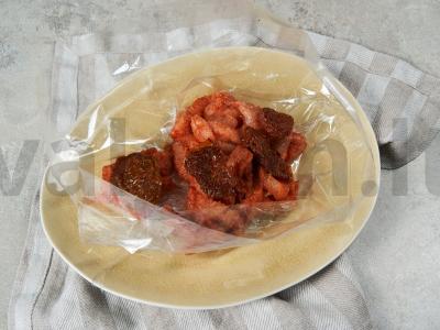 Kalakutienos kumpis su nitritine druska namuose Žingsnis 2