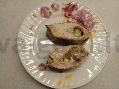 Upėtakis marinate pagrindine nuotrauka