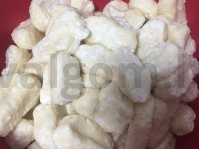 Tingūs koldūnai iš varškės su kondensuotu pienu Žingsnis 7