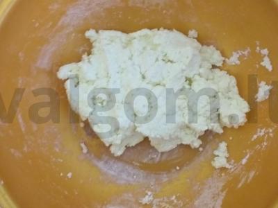 Trupinti sūreliai su manų kruopomis Žingsnis 2