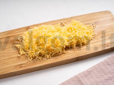 Austrijos menkės salotos Žingsnis 1