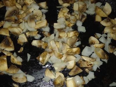 Salotos "Įkvėpimas" su rūkyta vištiena ir grybais Žingsnis 2