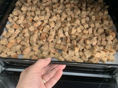 Naminiai skrebučiai sūrio sriubai Žingsnis 3