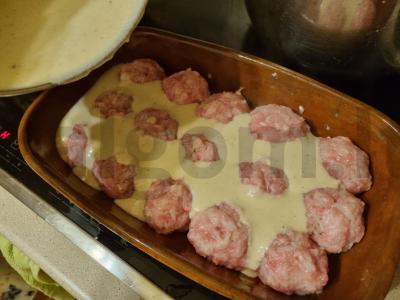 Mėsos kukuliai su ryžiais bešamelio padaže Žingsnis 4