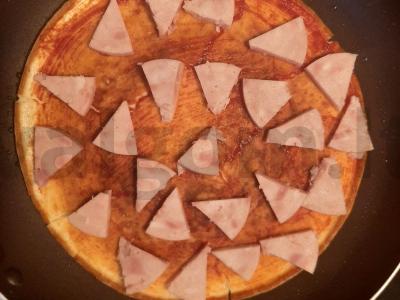 Sotus omletas "à la pizza" keptuvėje. Žingsnis 8