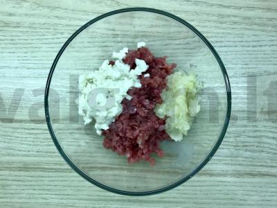 Klasikiniai kalakutienos maltinių paplotėliai Žingsnis 3