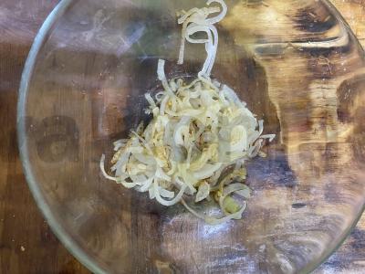 Salotos su vištienos krūtinėle ir grybais Žingsnis 1