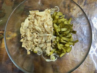 Salotos su vištienos krūtinėle ir grybais Žingsnis 5