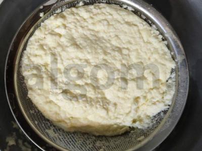 Naminis kietasis sūris su riešutais Žingsnis 1