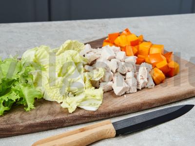 Salotos su vištiena ir persimonais Žingsnis 1