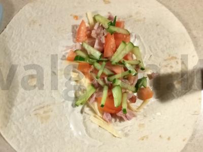 Kvietinės tortilijos šavarma Žingsnis 2