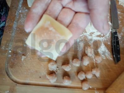 Kūdikių vištienos švelnūs koldūnai Žingsnis 6