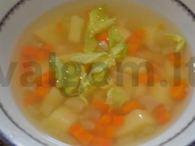 Gausi daržovių sriuba su salierais ir baltosiomis pupelėmis pagrindine nuotrauka