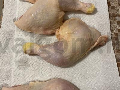 Sultinga vištiena medaus padaže su bulvėmis Žingsnis 1