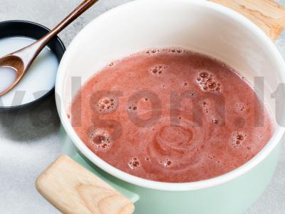 Šaldyta braškių grietinė Žingsnis 2