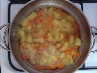 Moliūgų-daržovių kreminė sriuba su vištienos krūtinėle Žingsnis 2
